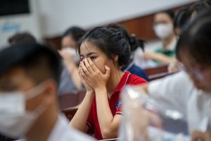 Giải pháp giúp sinh viên giảm quá tải bài vở