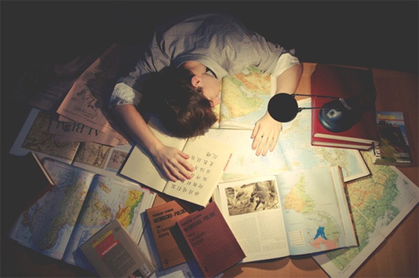 Giữ tinh thần thoải mái và sức khỏe ổn định là yếu tố không thể thiếu trong quá trình giảm áp lực bài vở