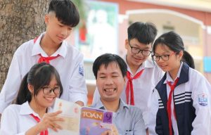 Trách nhiệm của học sinh trong việc gìn giữ và phát huy truyền thống “tôn sư trọng đạo”